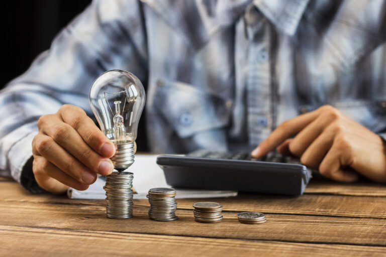 Governo isenta conta de luz para 16 milhões de brasileiros