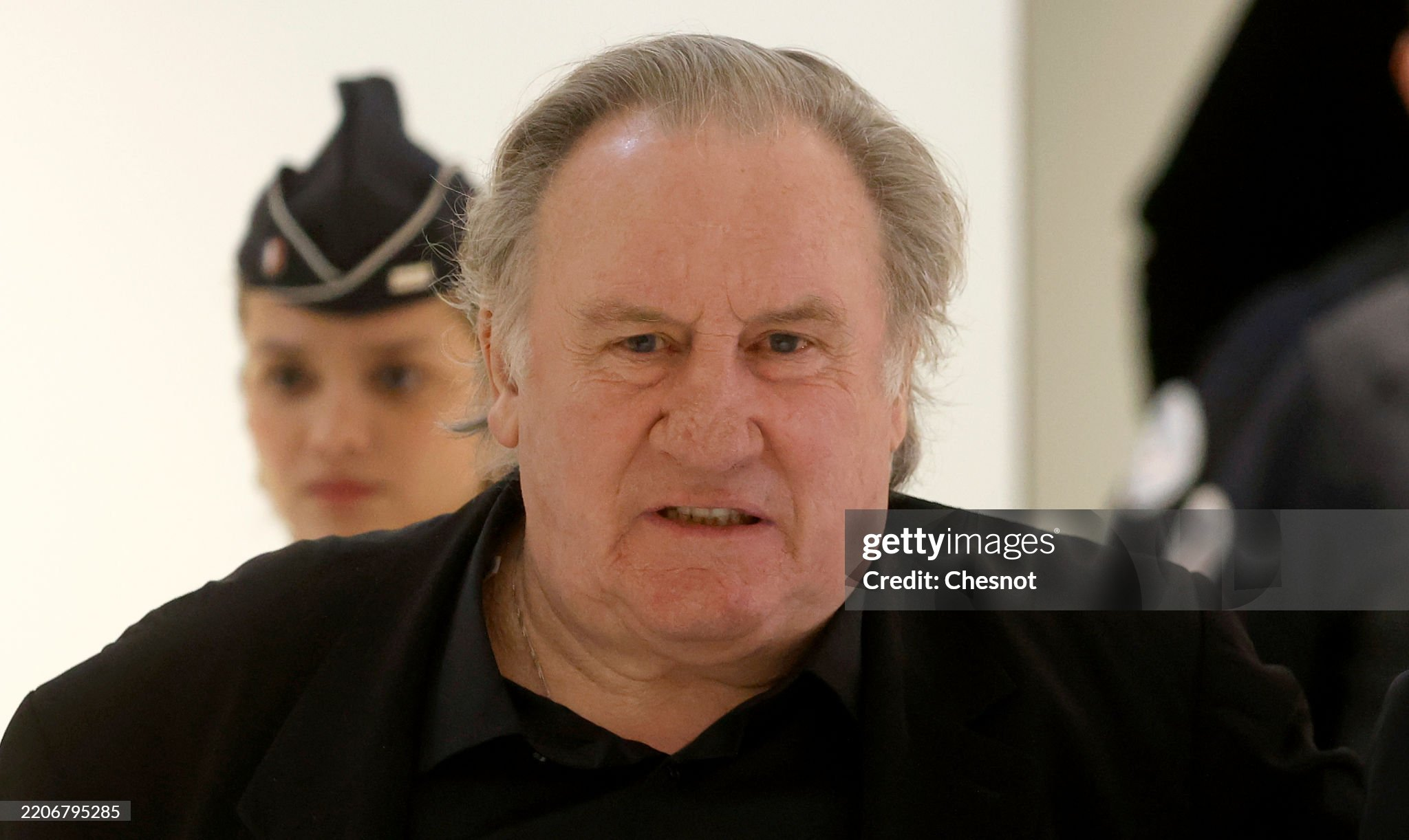Gérard Depardieu é condenado a prisão por agressões sexuais